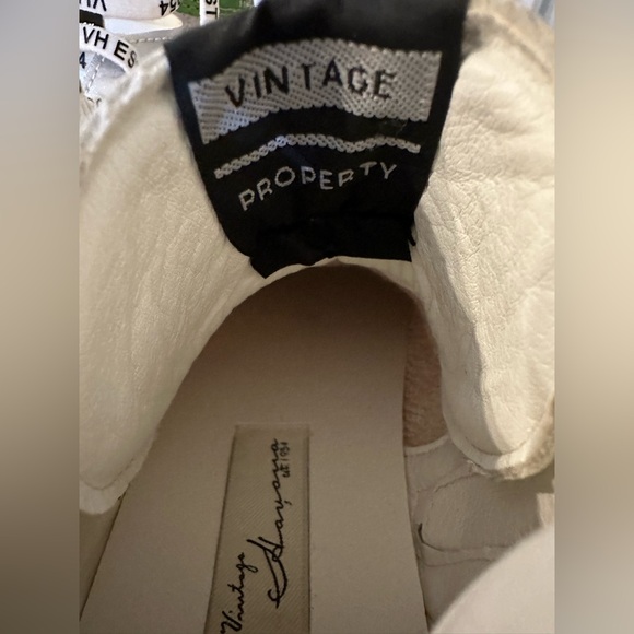 Vintage Havana Dream 11
MulitMix High Top Tennis Shoes Womens Sz 6 NEW - Picture 14 of 14